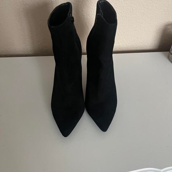 Black suede ankle boots - Picture 3 of 6